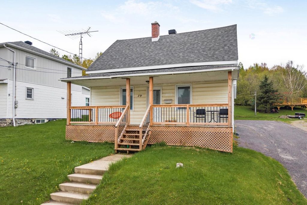Immobilier : 9 propriétés à moins de 200 000 $ en Estrie